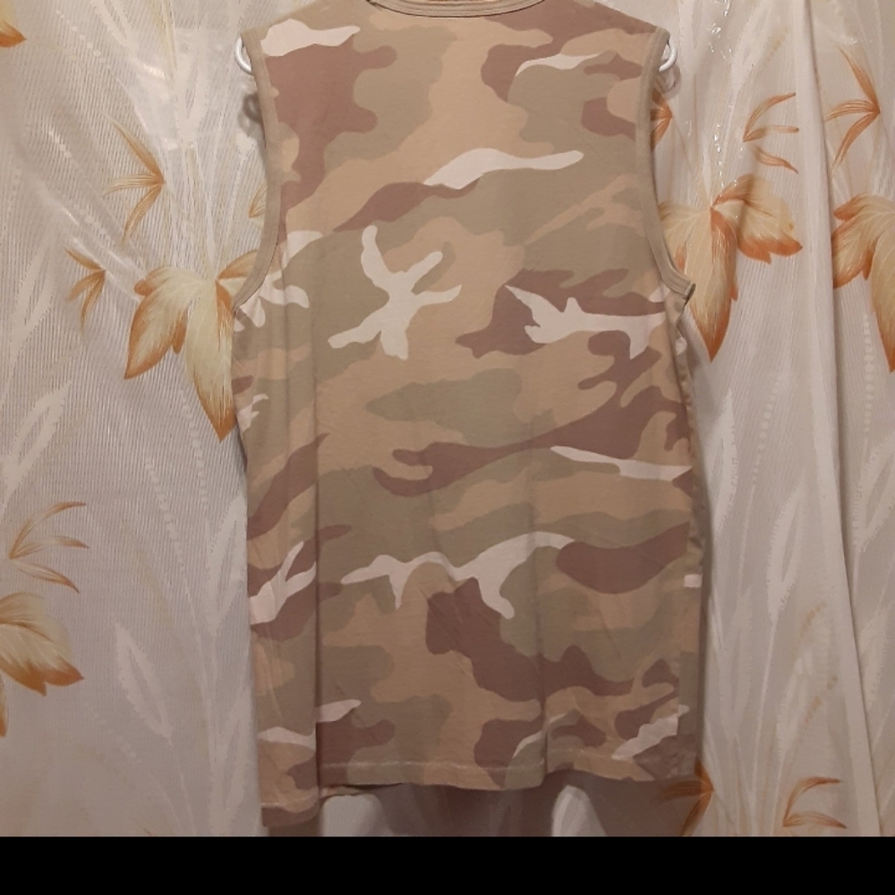 Old navy women tank top.  Size medium NWT - Picture 4 of 6